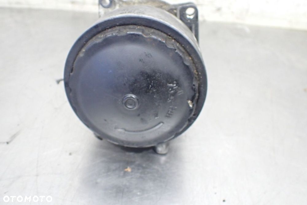 OBUDOWA FILTRA OLEJU VOLKSWAGEN TOUAREG 5.0TDI V10 - 4