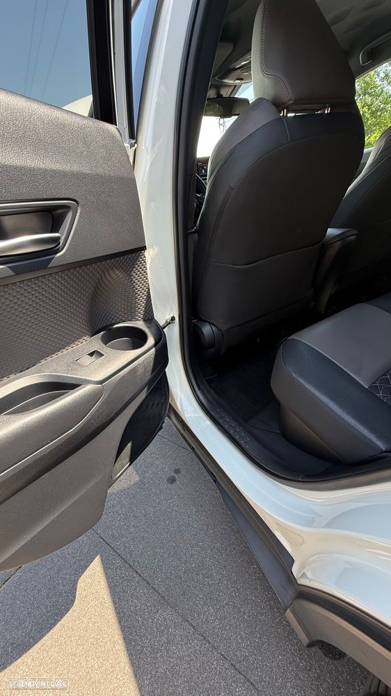 Toyota C-HR 1.8 Hybrid Exclusive - 38