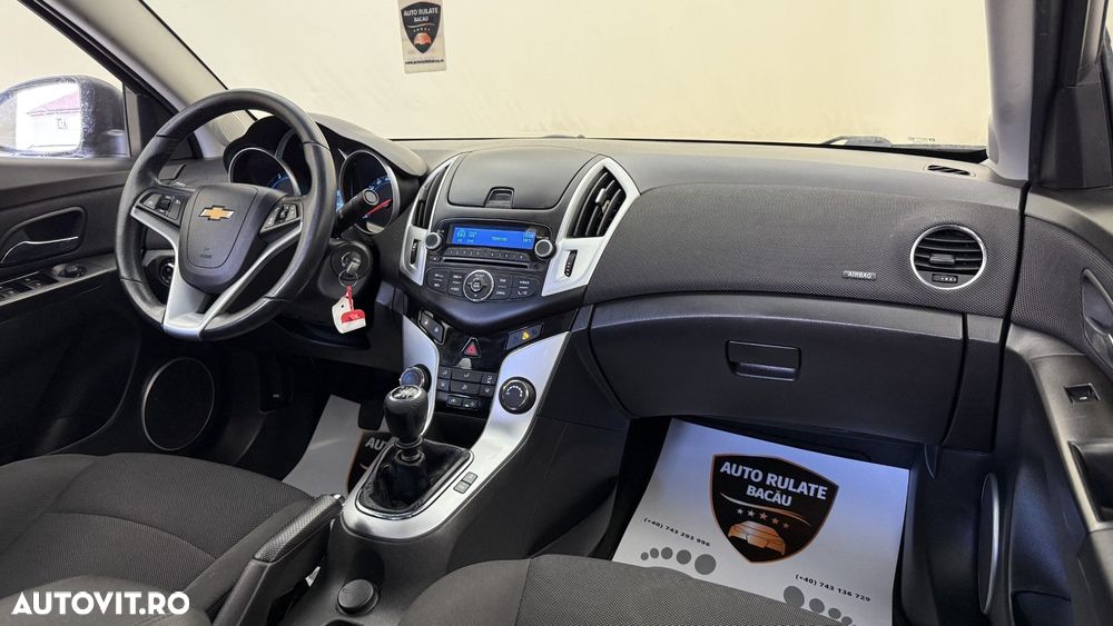 Chevrolet Cruze - 13