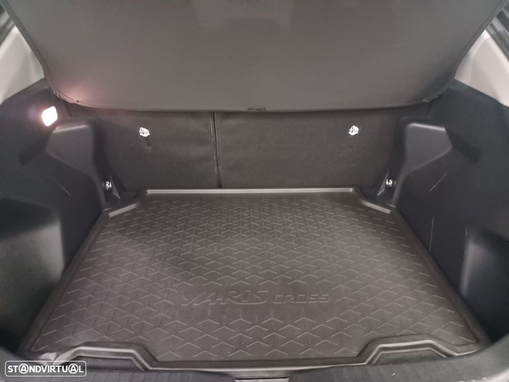 Toyota Yaris Cross 1.5 HDF Comfort Plus - 10