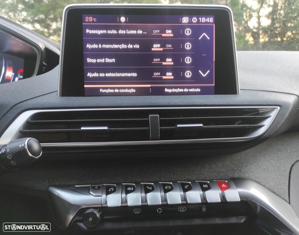 Peugeot 3008 1.6 BlueHDi GT Line EAT6 - 32