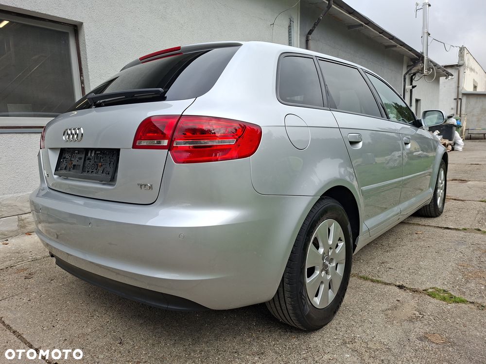 Audi A3 Sportback - 12