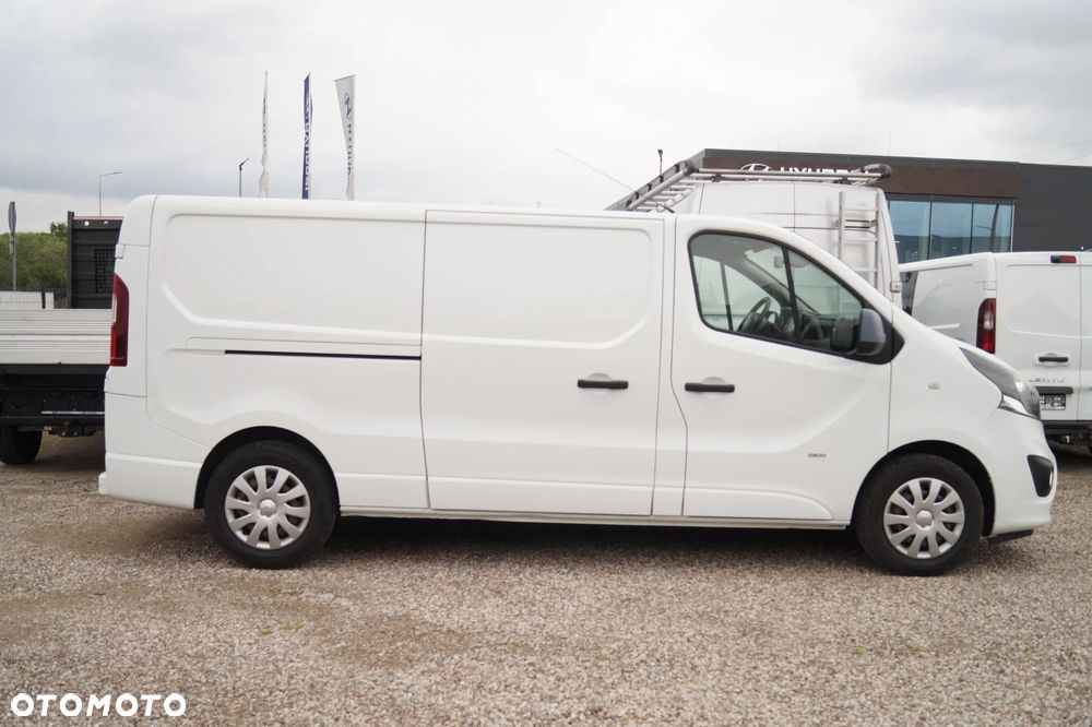 Opel Vivaro - 10