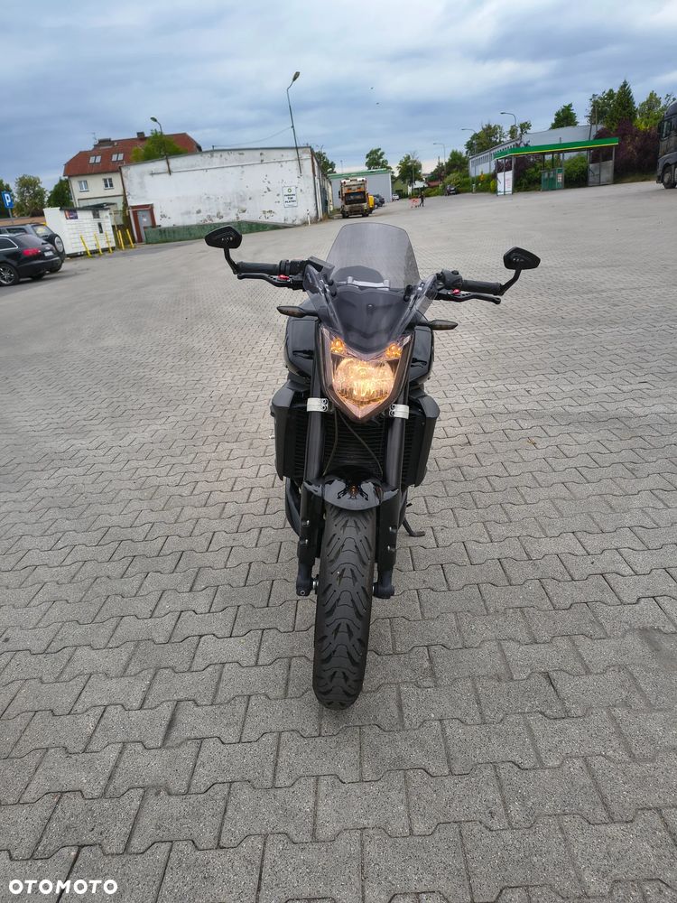 Yamaha FZ - 2