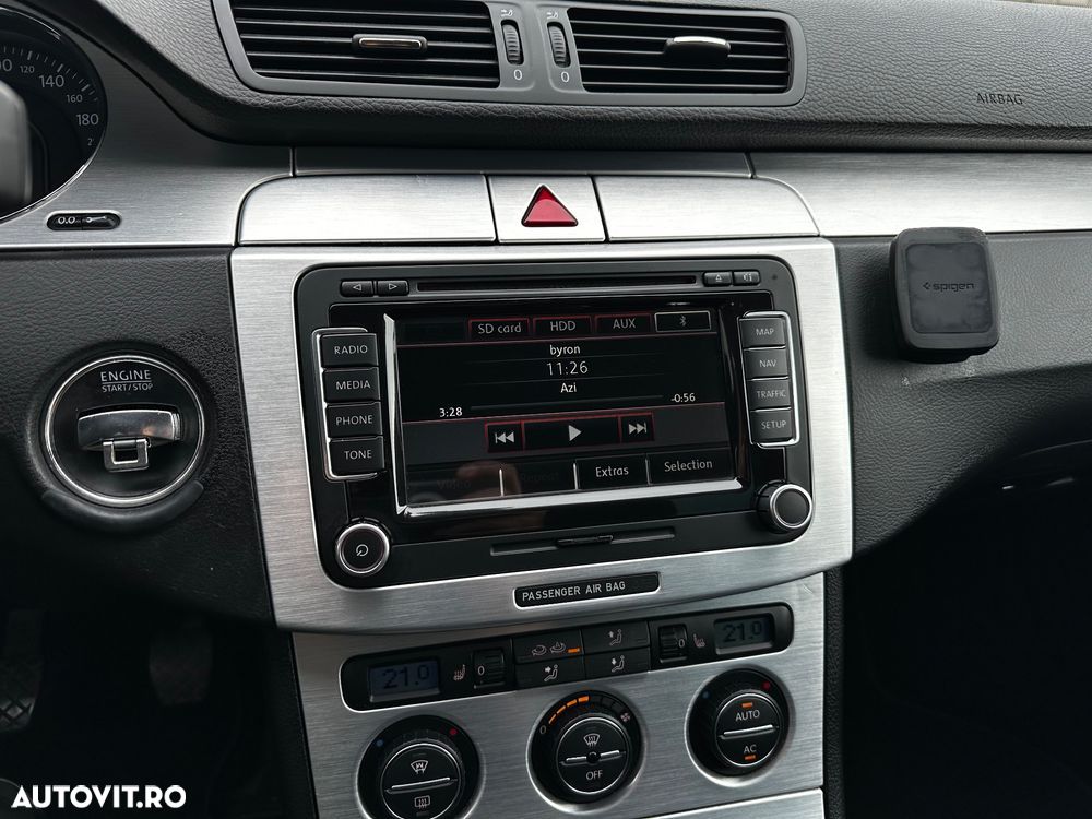 Volkswagen Passat Variant 2.0 TDI Highline - 17
