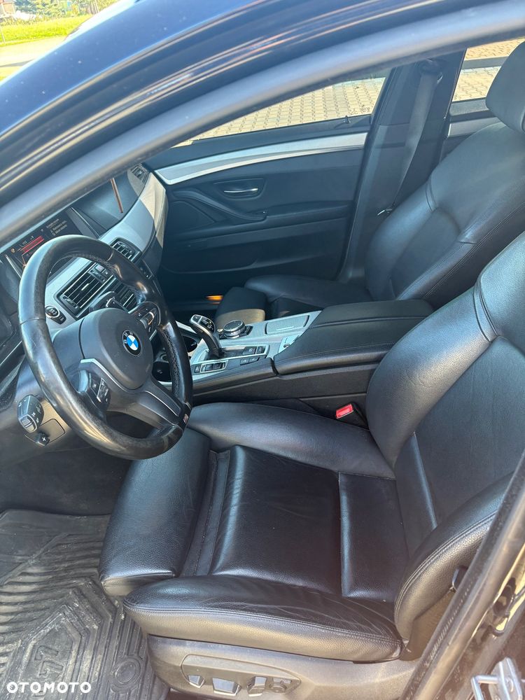 BMW Seria 5 530d xDrive - 18
