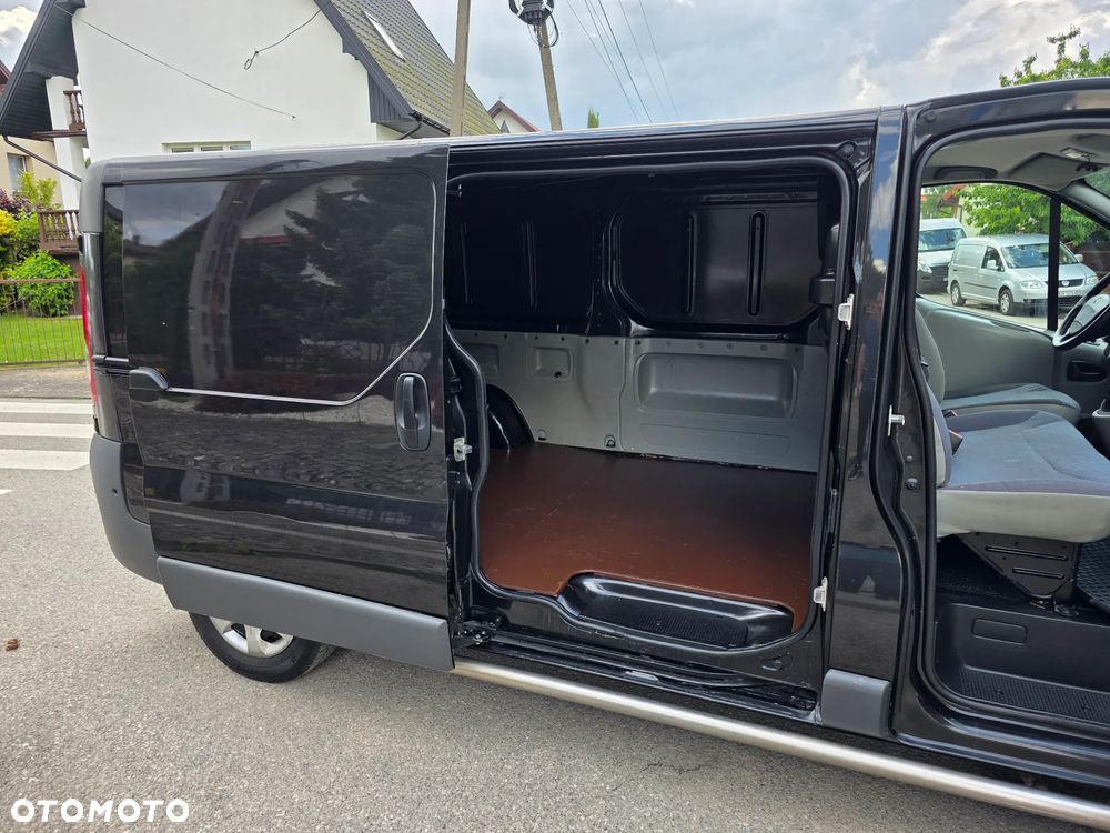 Renault Trafic - 22