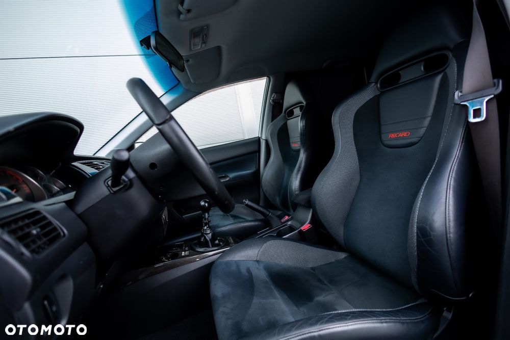 Mitsubishi Lancer Evolution - 25