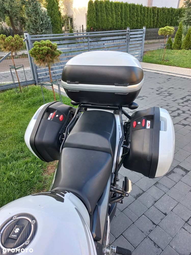 Suzuki GSX - 5