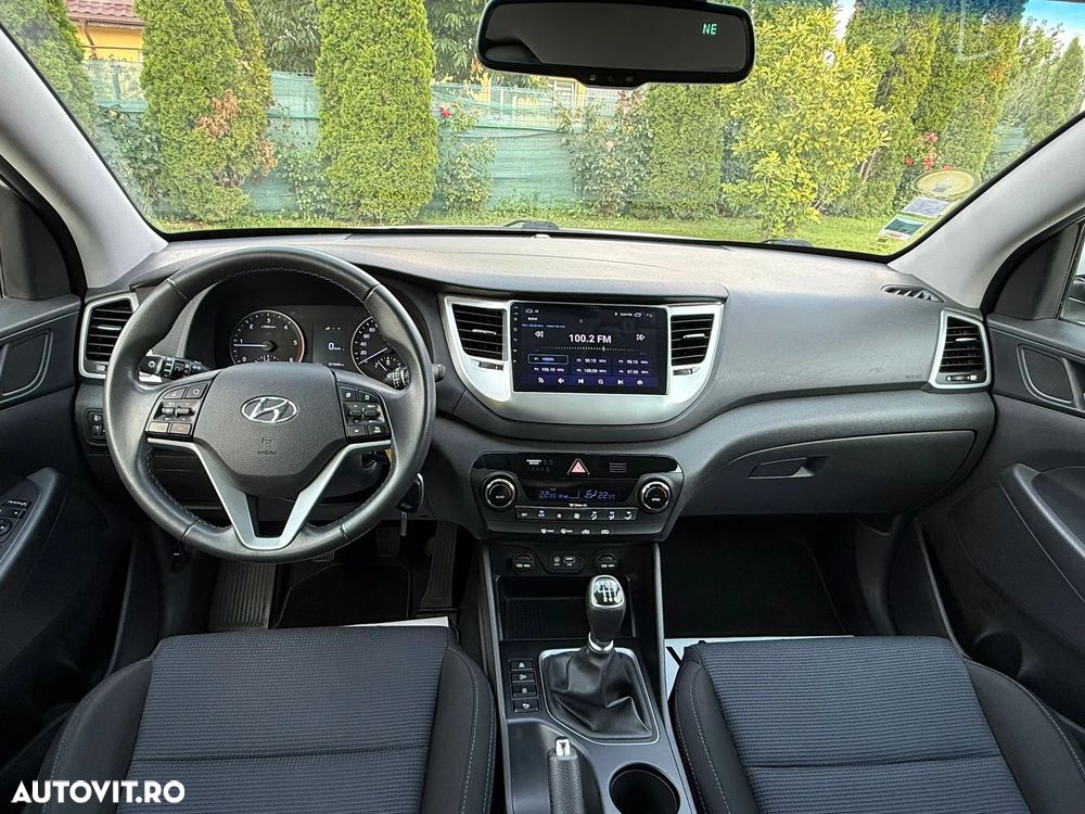 Hyundai Tucson blue 1.7 CRDi 2WD Style - 6