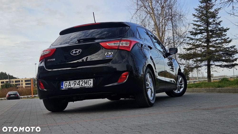 Hyundai i30 1.6 Fifa World Cup Edition - 23