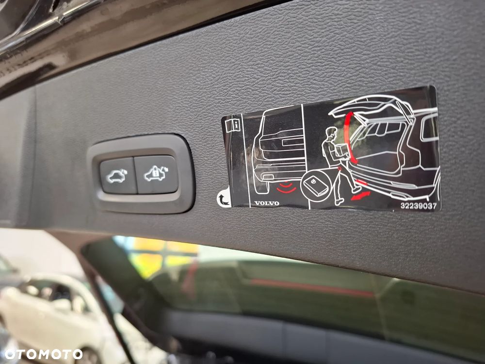 Volvo XC 40 T3 - 28