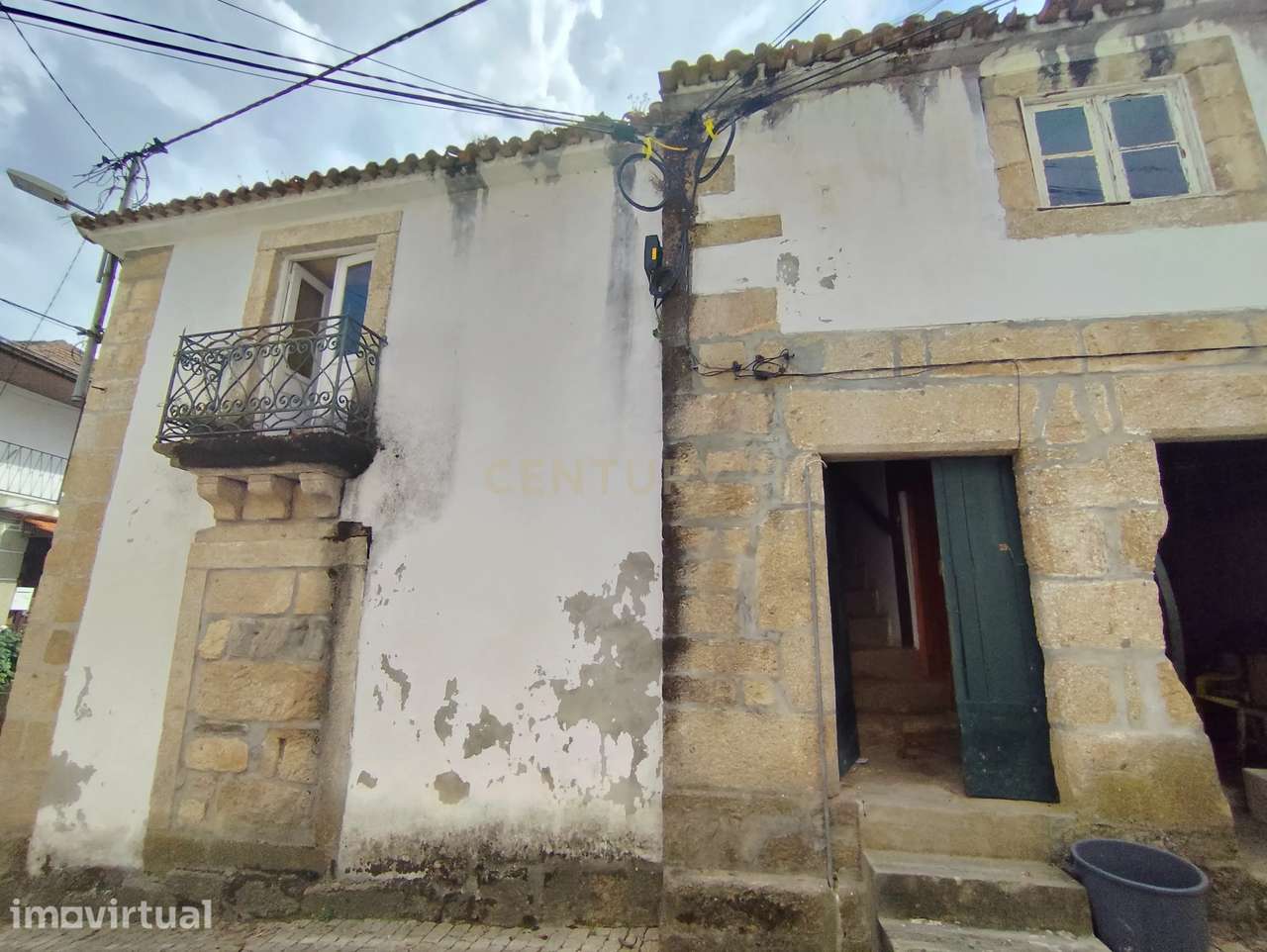 Edifício para Recuperação no Centro de Murça com Vista para a Icónica - Grande imagem: 2/35