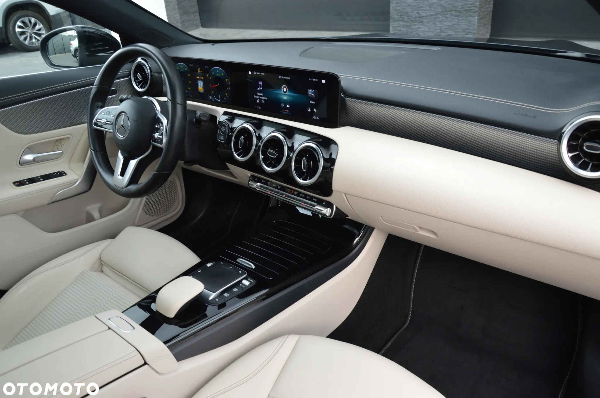 Mercedes-Benz CLA 180 7G-DCT Progressive Line Advanced - 23