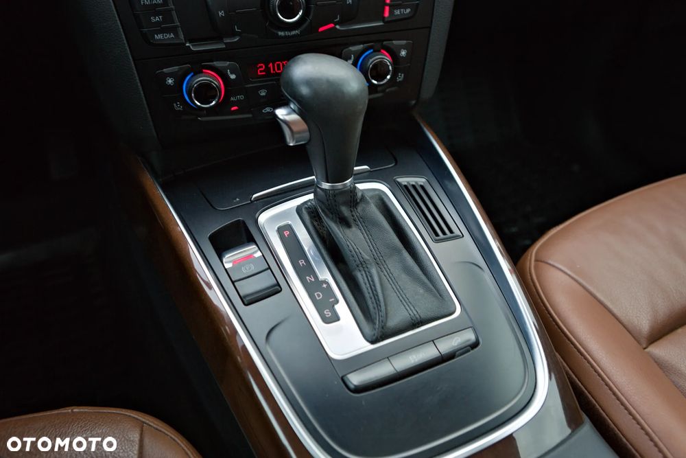 Audi Q5 2.0 TFSI quattro tiptronic - 28