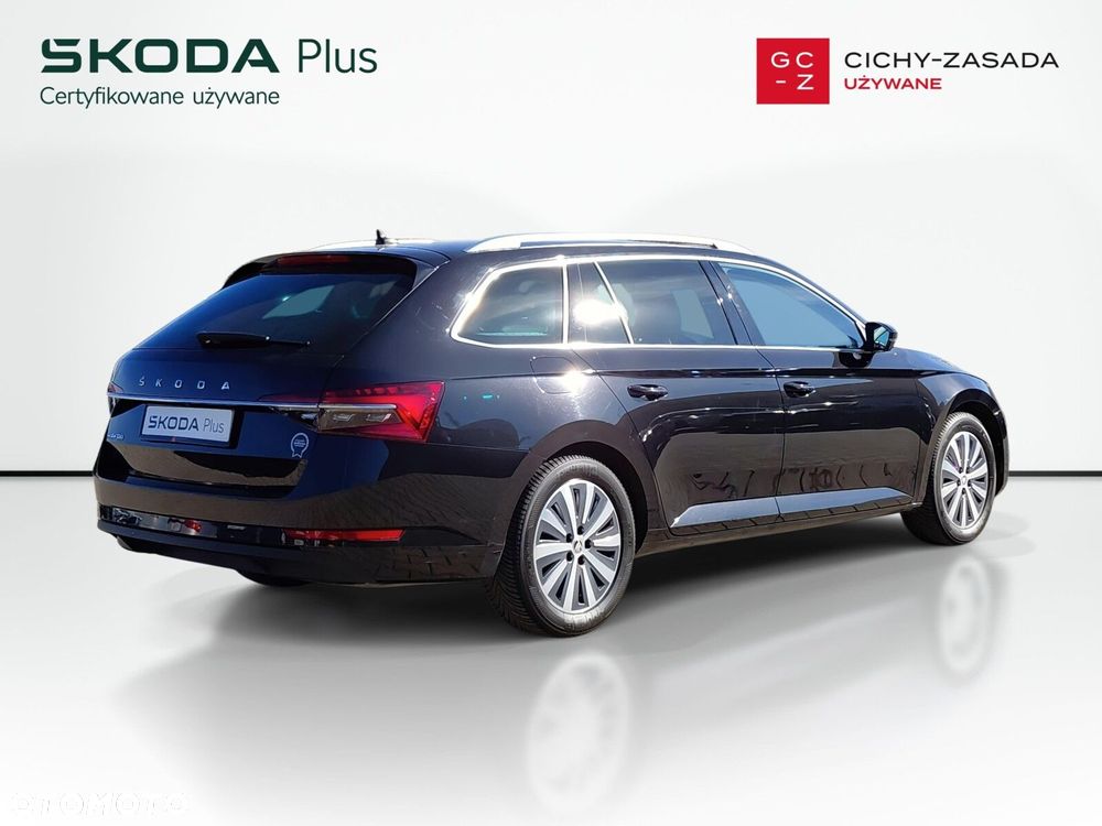Skoda Superb 2.0 TDI SCR Style DSG - 6