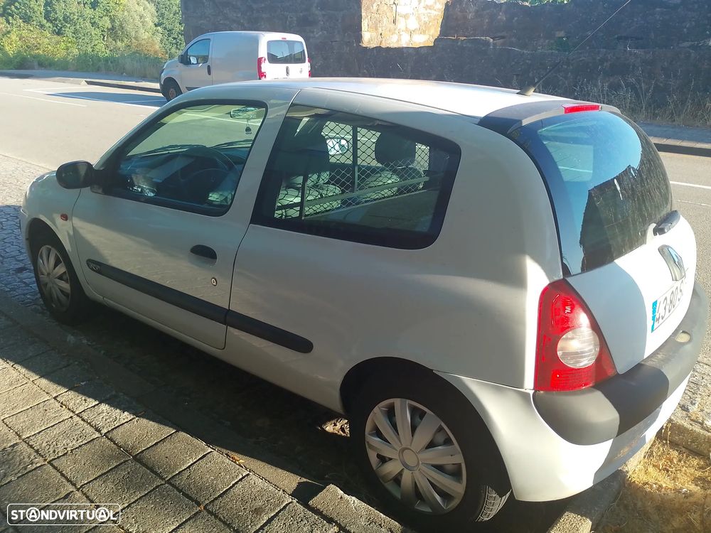 Renault Clio 2001 photo 5