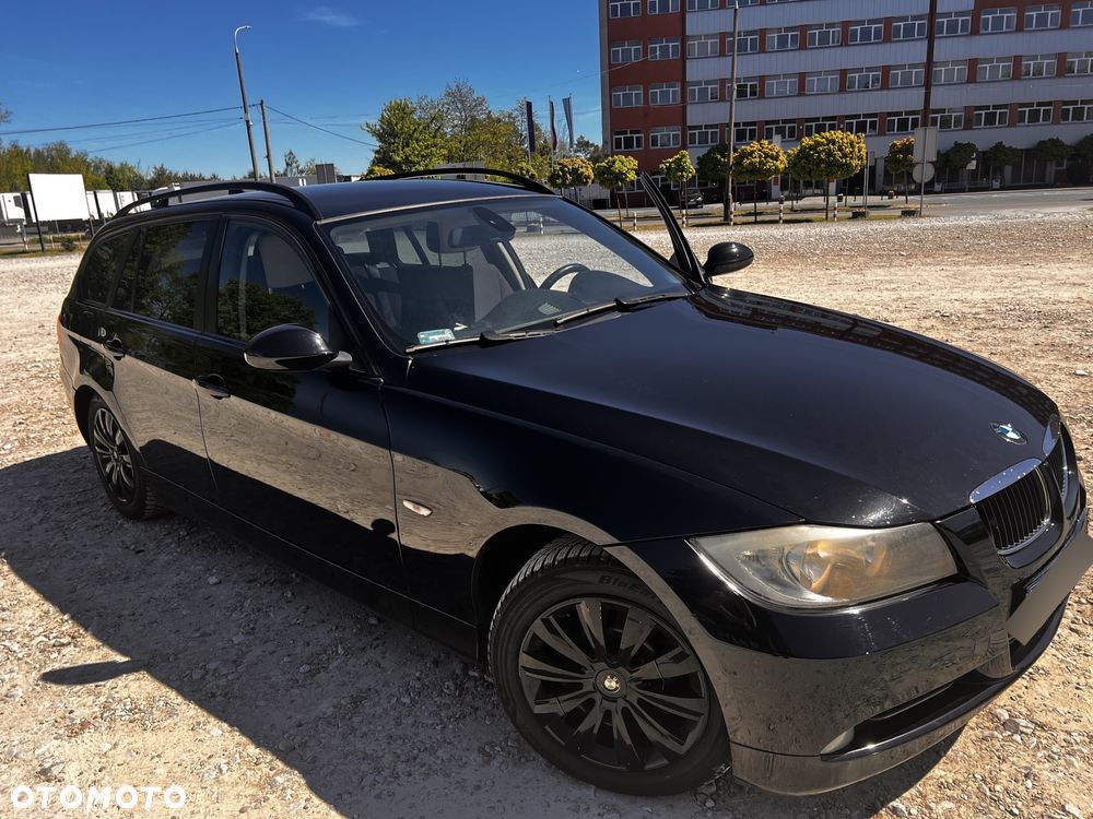 BMW Seria 3 320d Touring - 11