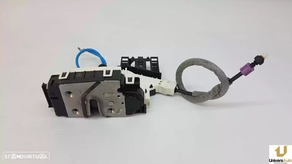 FECHADURA PORTA FRONTAL DIREITA MERCEDES-BENZ CLASSE GLA 2016 -A1667200435 - 2