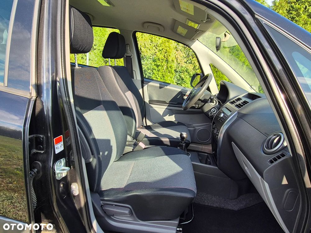 Suzuki SX4 - 12