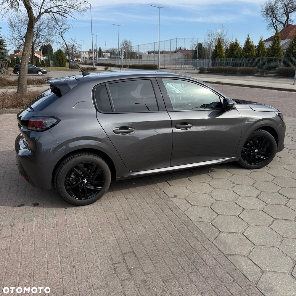 Peugeot 208 - 3