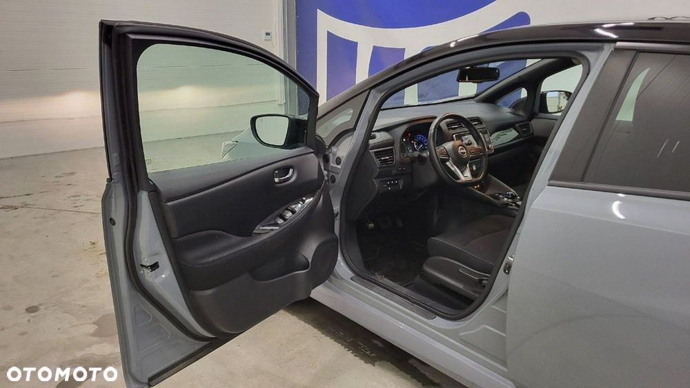 Nissan Leaf 40kWh N-Connecta - 11