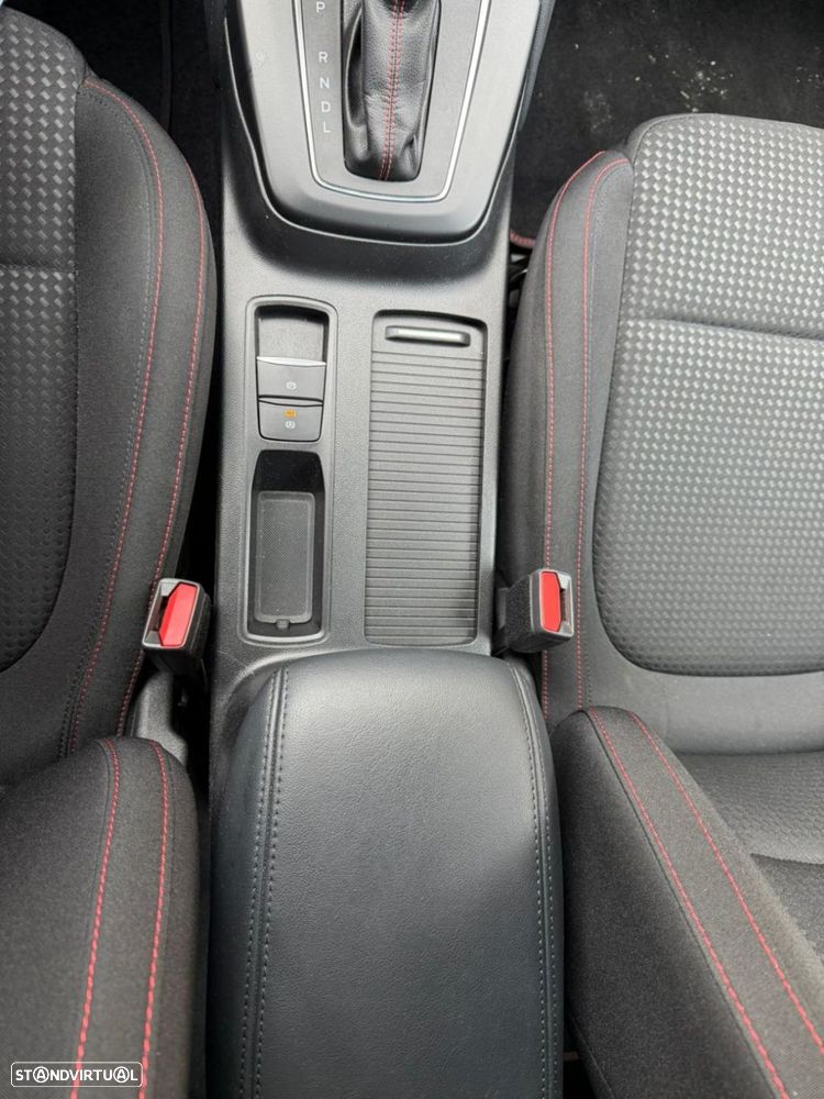 Ford Focus - 30