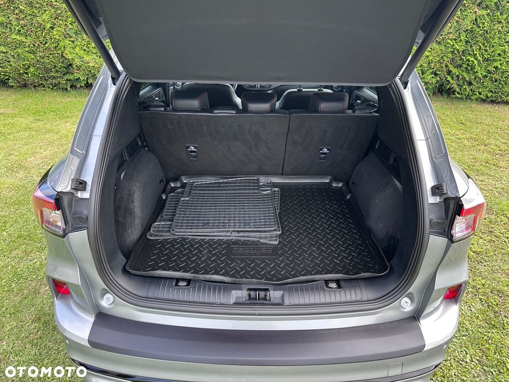 Ford Kuga - 28
