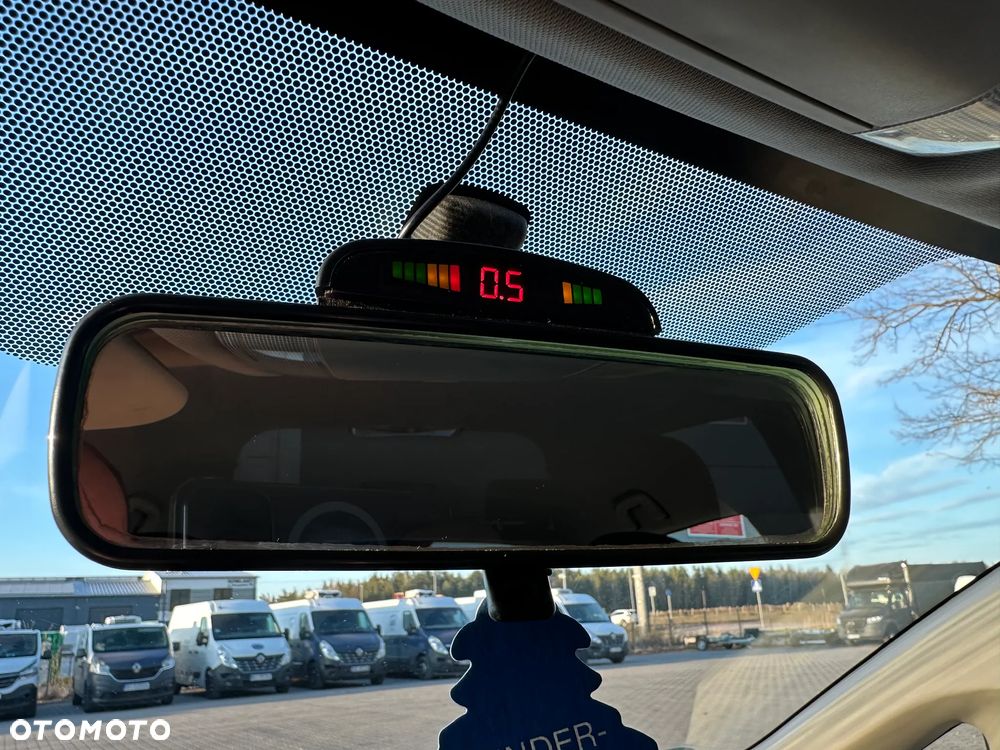 Toyota Auris 1.4 VVT-i Sol - 27