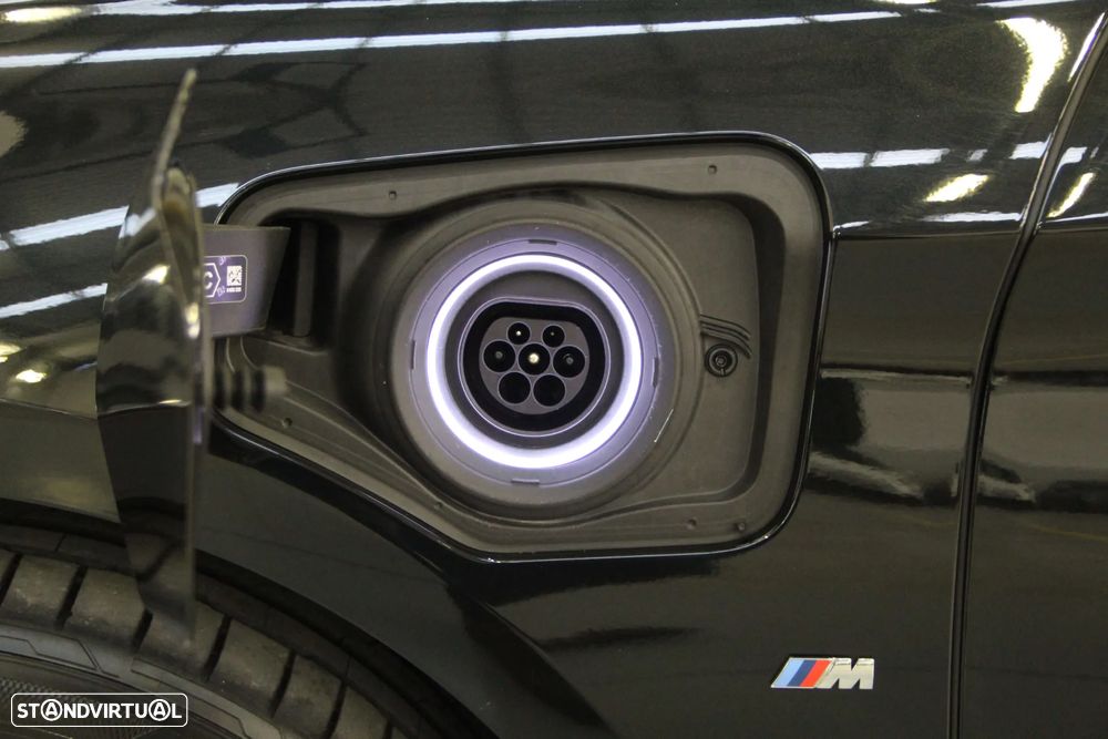 BMW 225xe Active Tourer Pack M - 17