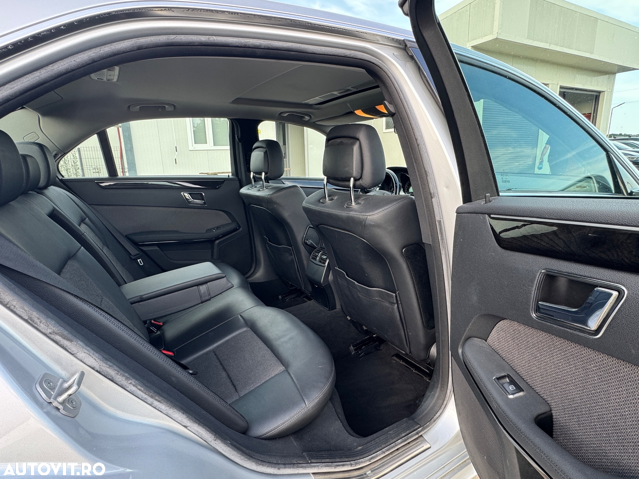 Mercedes-Benz E 220 BlueTEC BlueEFFICIENCY 7G-TRONIC Edition Avantgarde - 9