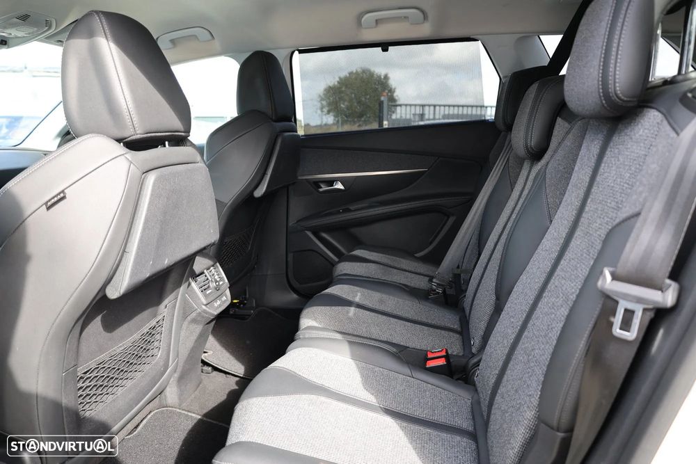 Peugeot 5008 1.2 PureTech Allure EAT8 - 16