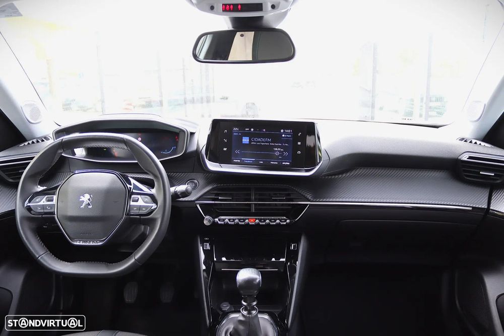 Peugeot 2008 1.2 PureTech Allure - 21