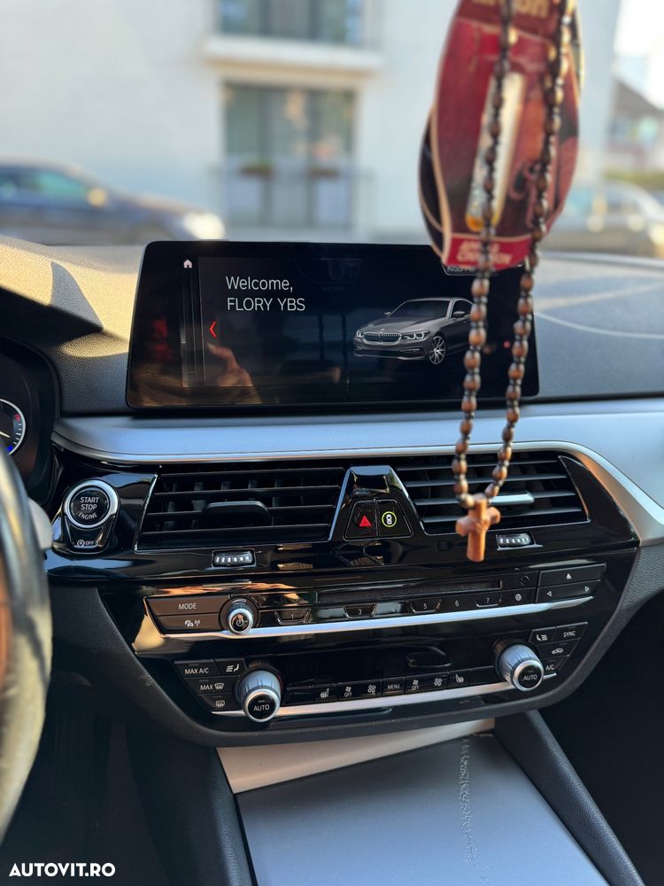 BMW Seria 5 520d AT - 8