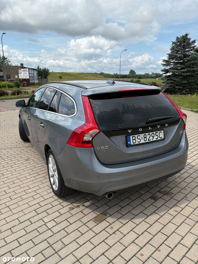 Volvo V60 D2 Drive-E Dynamic Edition (Momentum) - 6