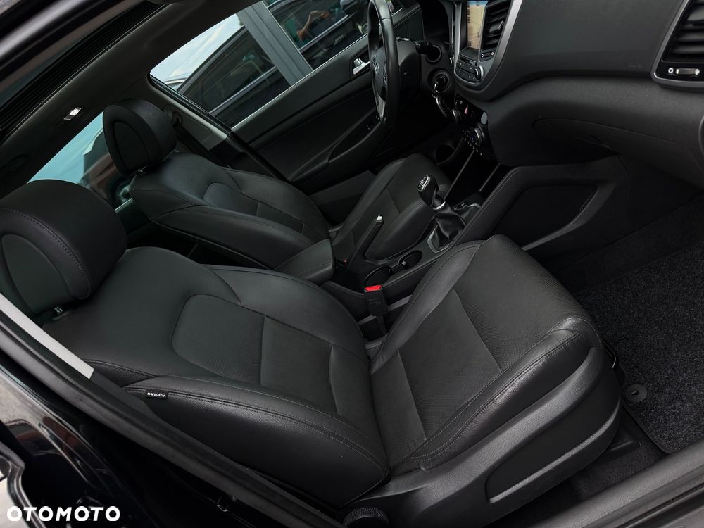 Hyundai Tucson 2.0 CRDi 4WD Intro Edition - 25