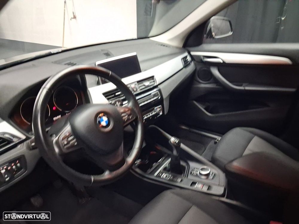 BMW X1 16 d sDrive Advantage - 9