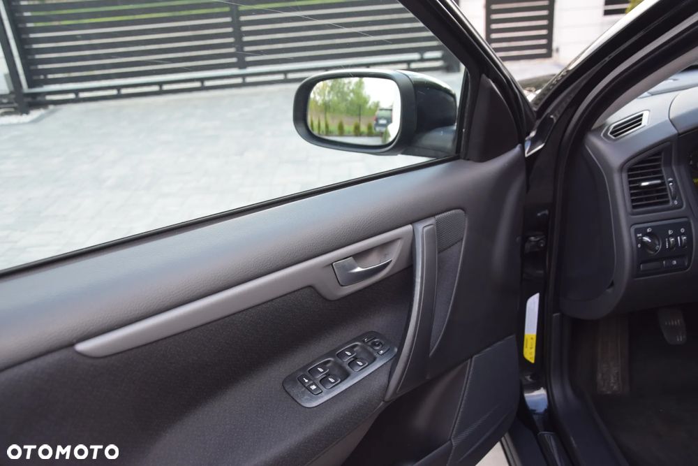 Volvo S60 2.5 T Kinetic - 21