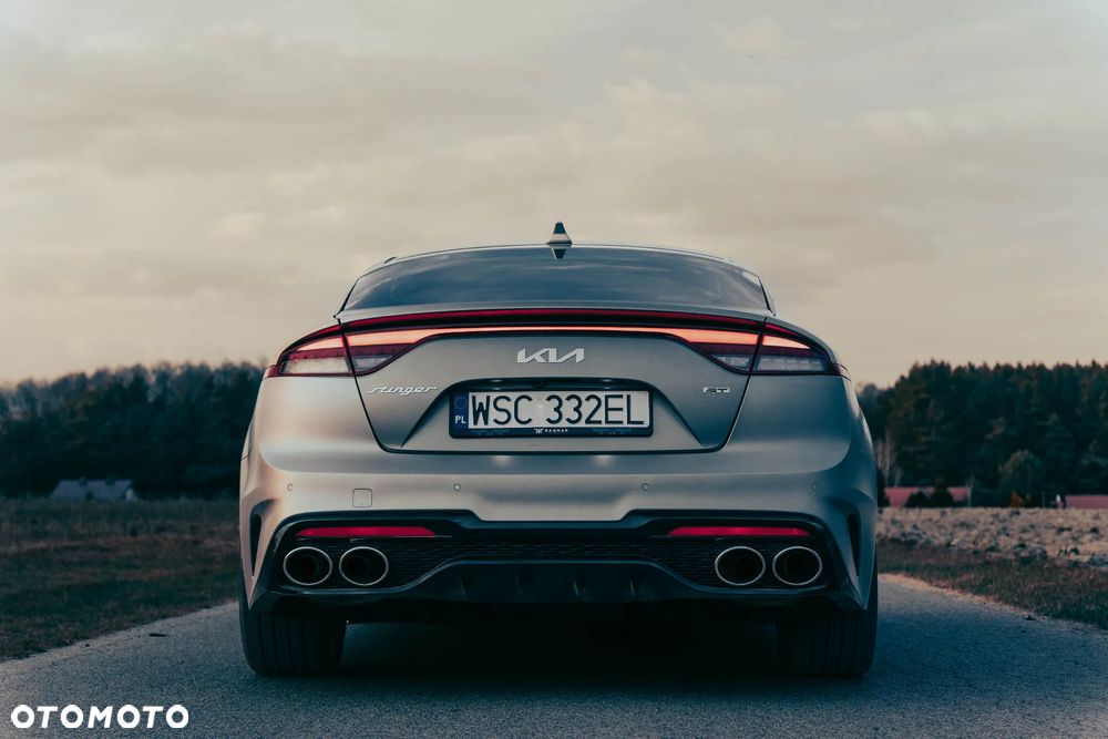 Kia Stinger - 8