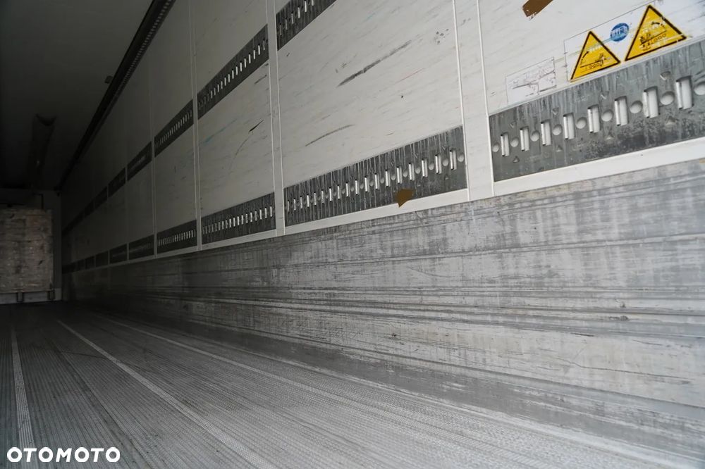 Schmitz Cargobull CARGOBULL / CHŁODNIA / THERMO KING SLXE 300 / KOSZ NA PALETY / SAF - 17