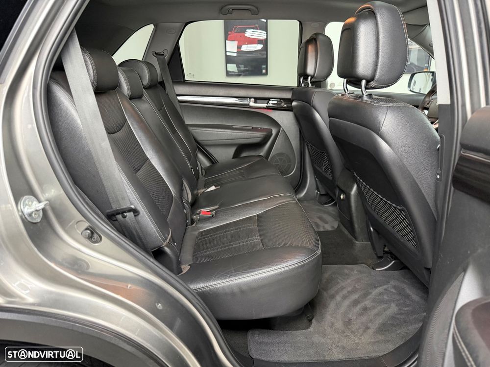 Kia Sorento 2.2 CRDi 4WD Aut. Executive - 22