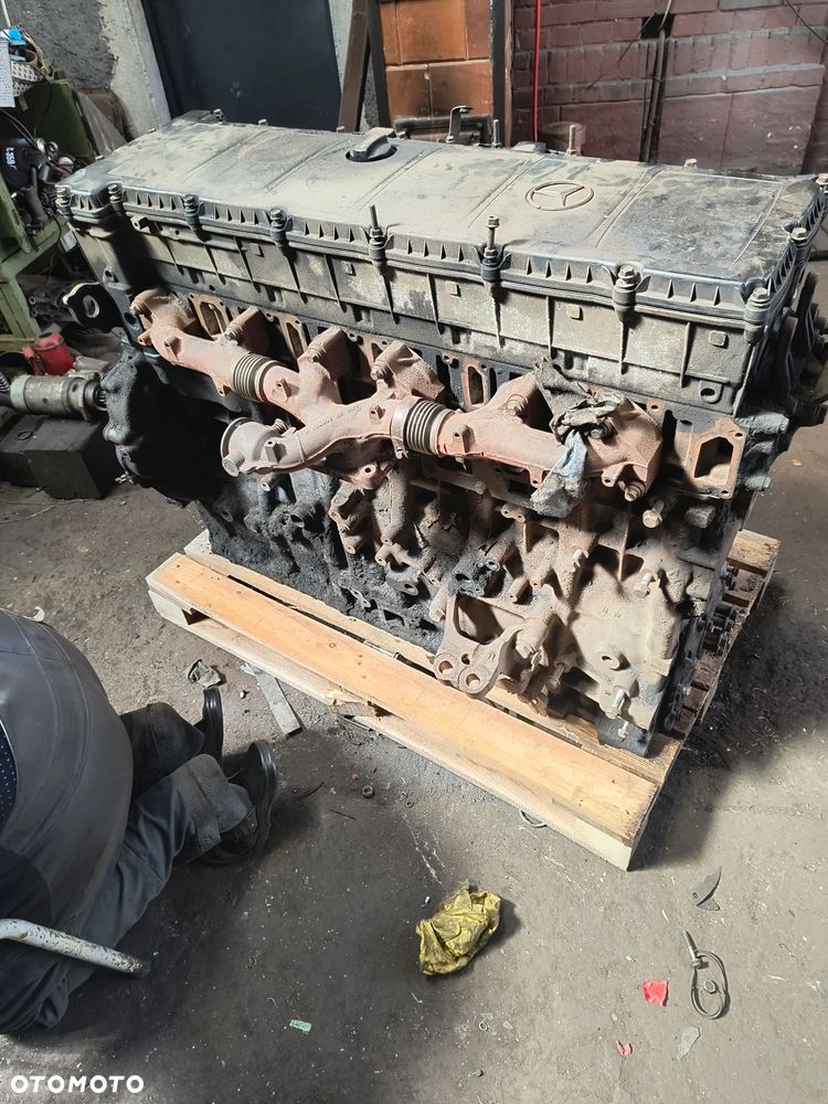 Silnik Actros - 1