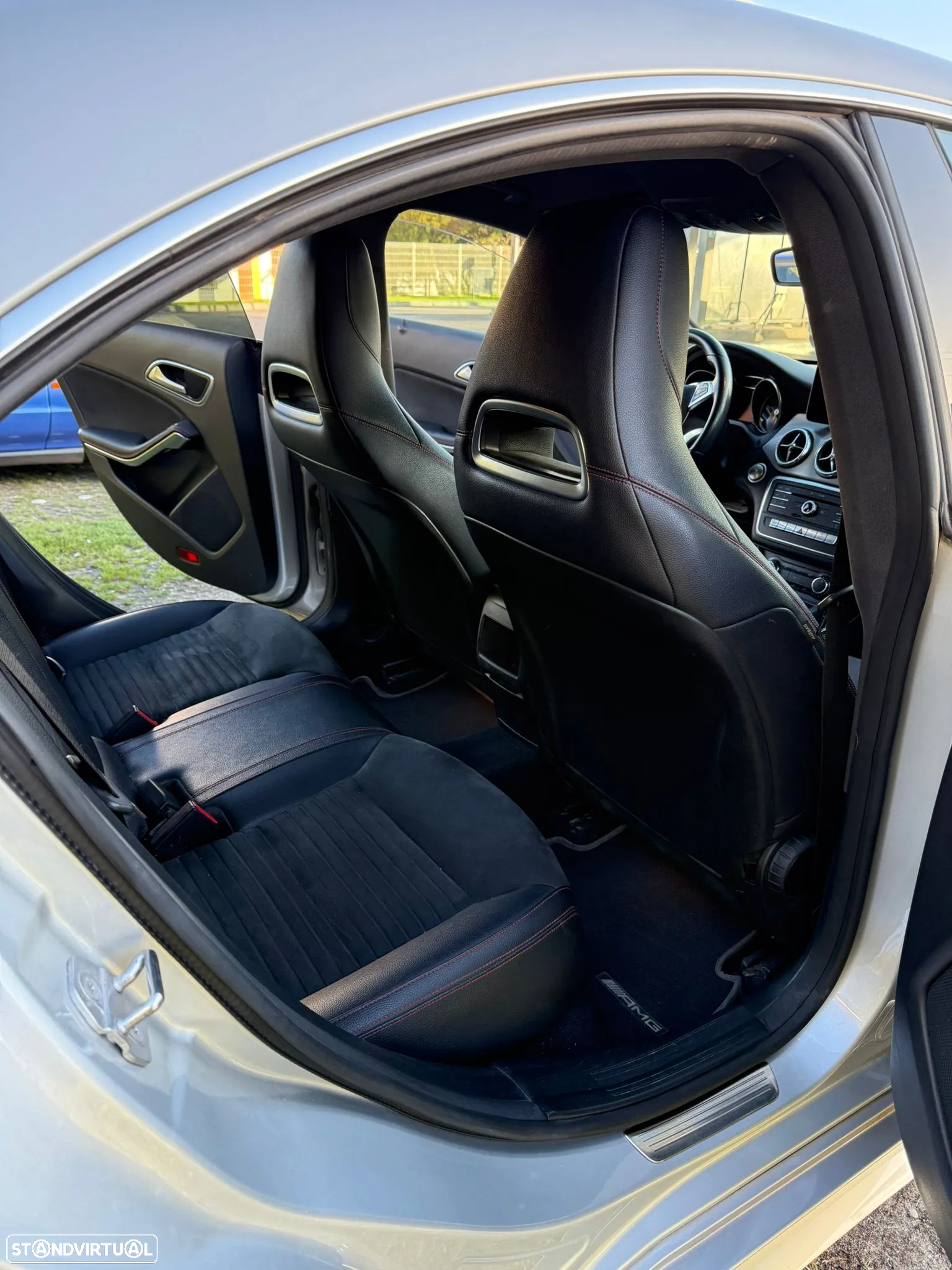 Mercedes-Benz CLA 180 d AMG Line - 2