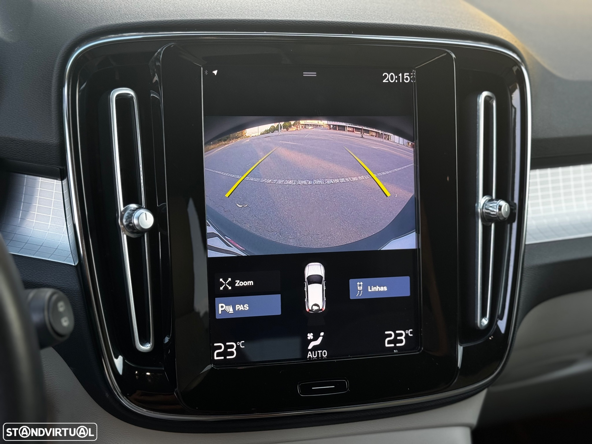 Volvo XC 40 1.5 T5 PHEV Momentum Plus - 18