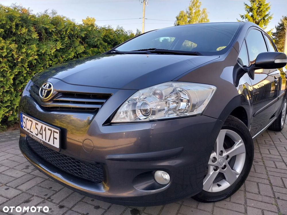 Toyota Auris 1.6 Executive - 28