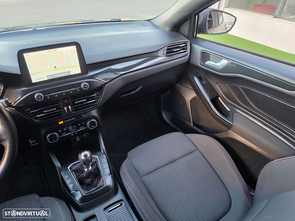 Ford Focus SW 1.5 TDCi ST-Line - 36