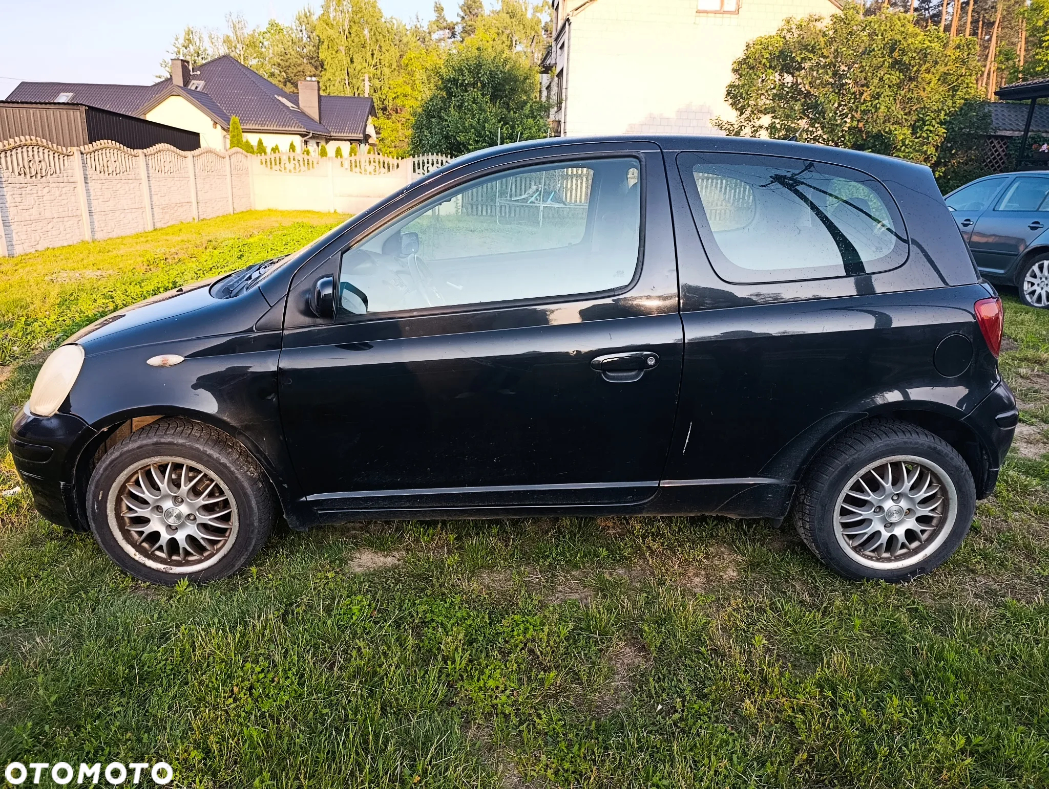 Toyota Yaris - 10