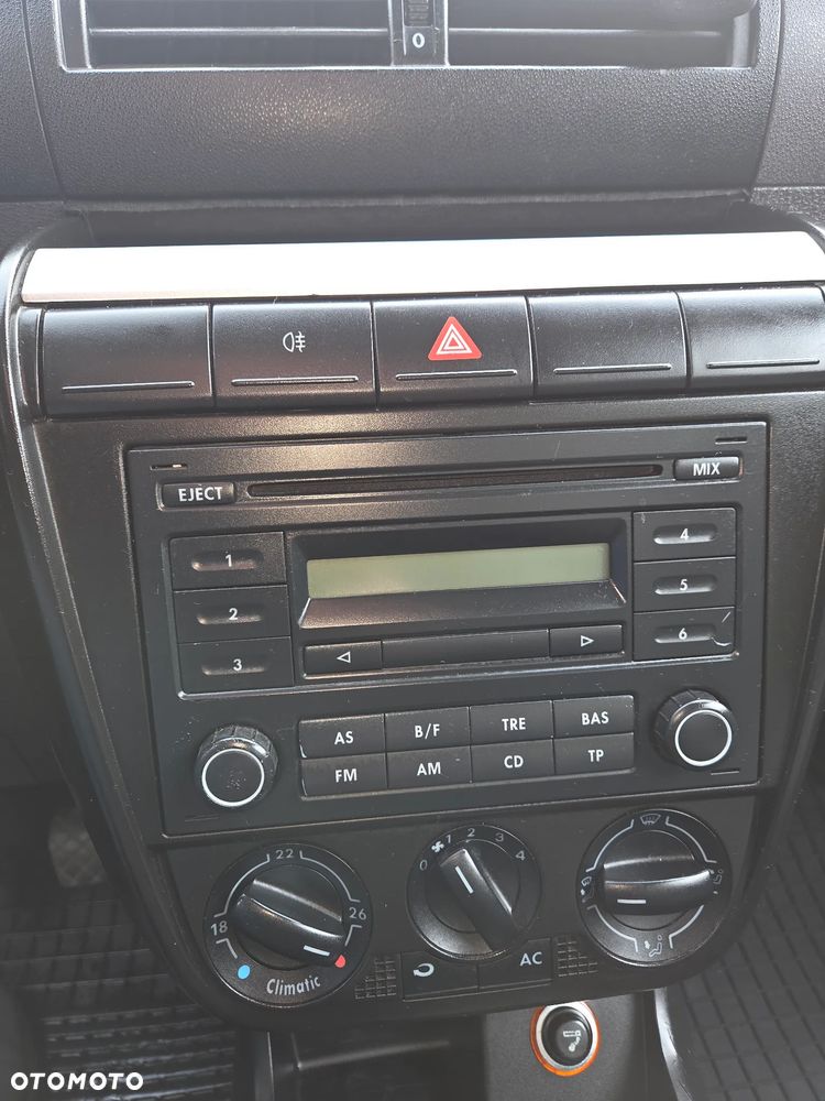 Volkswagen Fox 1.4 Fresh - 5