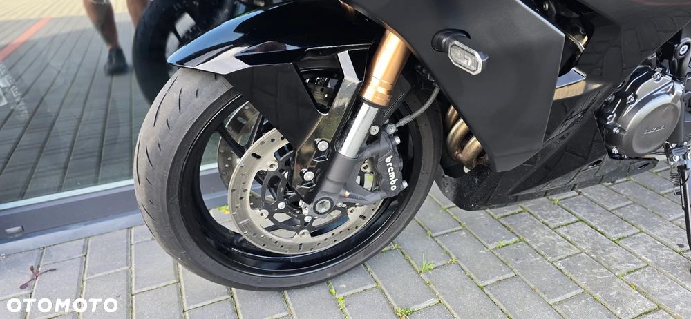 Suzuki GSX - 29