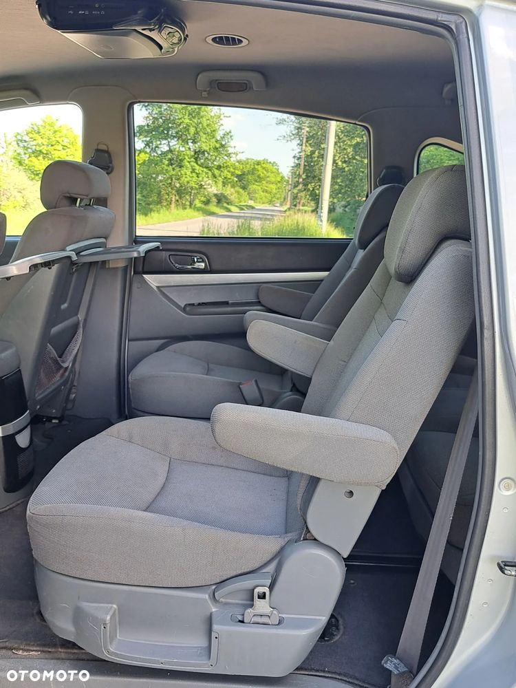 SsangYong/KGM Rodius - 16